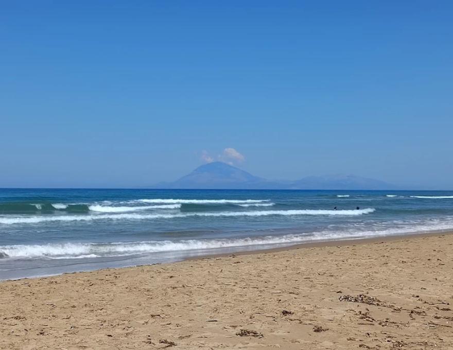 ΠΑΡΑΛΙΑ ΛΟΥΤΡΑ ΚΥΛΛΗΝΗΣ1