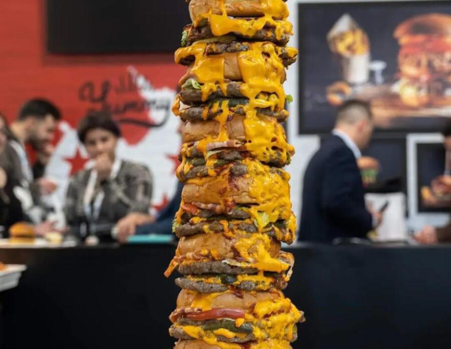 ELEVEN DOGS BURGER AND COFFEE4