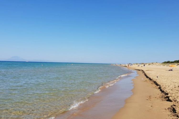 ΠΑΡΑΛΙΑ ΛΟΥΤΡΑ ΚΥΛΛΗΝΗΣ